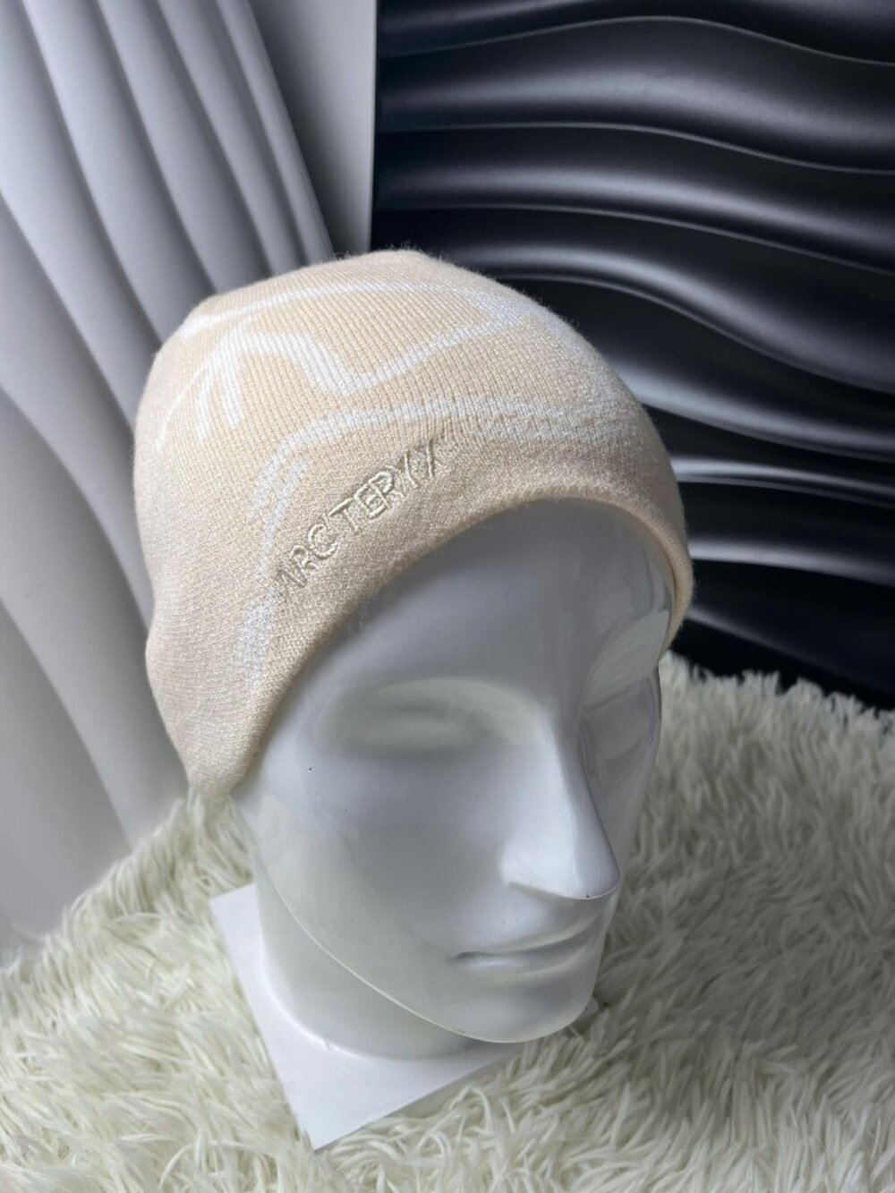Cute Dinosaur Beanie Hat Cream White Knit Winter Cap Kawaii Animal Style Soft